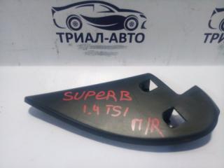 Запчасть уголок передний правый Skoda Superb 2008-2015
