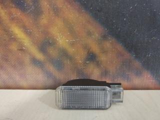 Запчасть плафон салона Volkswagen Passat 2000 B5 APU/1 3B0947415B контрактная Плафон салона Volkswagen Passat 2000 B5 APU/1 3B0947415B контрактная