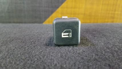 Кнопка центрального замка BMW