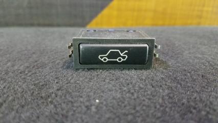 Кнопка открывания багажника BMW
