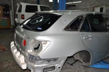 Крыло заднее правое Toyota Altezza Gita 2003