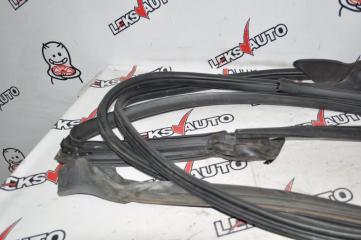 Уплотнители дверных проёмов (парой) Tiburon 2004 GK27 G6BA Уплотнители дверных проёмов (парой) Tiburon 2004 GK27 G6BA