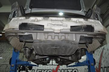Жесткость заднего бампера Toyota Celsior 2003