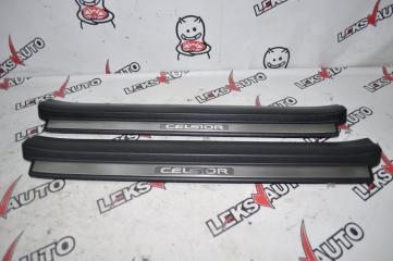 Запчасть порожки салона (парой) Toyota Celsior 2002