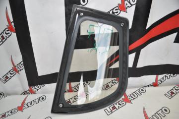 Стекло собачника заднее правое VehiCross 1998 UGS25DW 6VD1 Стекло собачника заднее правое VehiCross 1998 UGS25DW 6VD1