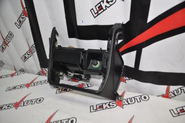 Консоль центральная VehiCross 1998 UGS25DW 6VD1 Консоль центральная VehiCross 1998 UGS25DW 6VD1