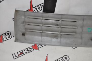 Пластик багажника VehiCross 1998 UGS25DW 6VD1 Пластик багажника VehiCross 1998 UGS25DW 6VD1