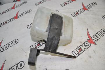 Бачок стеклоомывателя VehiCross 1998 UGS25DW 6VD1 Бачок стеклоомывателя VehiCross 1998 UGS25DW 6VD1