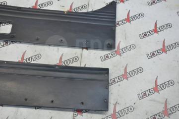 Пластик салона (парой) Pajero 1990 L141GW 6G72 Пластик салона (парой) Pajero 1990 L141GW 6G72