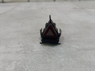 Запчасть кнопка аварийной остановки Mercedes B W245 1698207410 Б/У Кнопка аварийной остановки Mercedes B W245 1698207410 Б/У