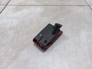 Ручка открывания капота Mercedes E430 S210 113.940 Ручка открывания капота Mercedes E430 S210 113.940