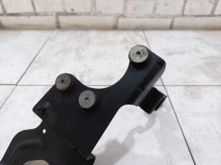 Кронштейн блока Abs JAGUAR XJ8 X350 3.6 V8 Кронштейн блока Abs JAGUAR XJ8 X350 3.6 V8