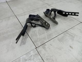 Петли капота S6 2002 C5 Петли капота S6 2002 C5
