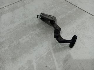 Ручка открывания капота S6 2002 C5 Ручка открывания капота S6 2002 C5