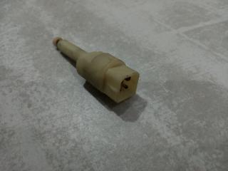 Концевик педали тормоза S6 2002 C5 Концевик педали тормоза S6 2002 C5