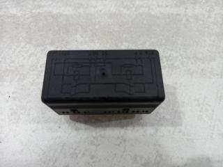 Реле вентилятора S320 W140 104.994 Реле вентилятора S320 W140 104.994