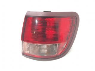 Запчасть стоп-сигнал правый Nissan Avenir 2001
