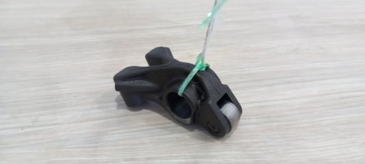 Коромысло выпускного клапана Mitsubishi Lancer 9 CS2A 4G18 2003 (б/у)