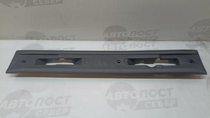 Запчасть накладка (кузов внутри) Chrysler Voyager 2004