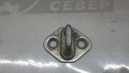 Запчасть ответная часть замка двери передняя левая Toyota Caldina 1995