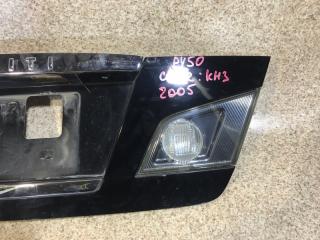 Вставка между стопов задняя FUGA 2005 Y50 Вставка между стопов задняя FUGA 2005 Y50