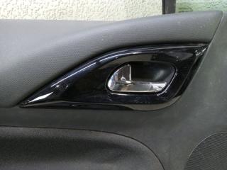 Дверь передняя левая DS3 Дверь передняя левая DS3