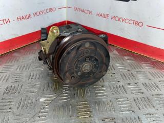 Компрессор кондиционера Subaru Forester SG5 EJ20 Компрессор кондиционера Subaru Forester SG5 EJ20