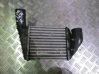 Радиатор интеркулера правый Audi A4