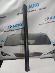 Молдинг двери передний правый Peugeot 308