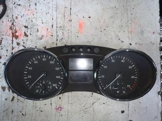 Панель приборов Mercedes R