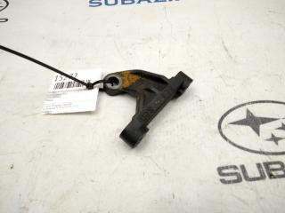Кронштейн крепления компрессора кондиционера Subaru Legacy