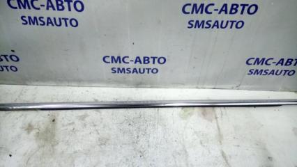 Запчасть молдинг стекла двери передний правый Volkswagen Passat 2006-2008
