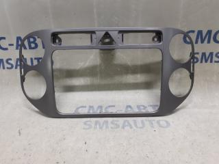 Накладка центральной консоли Volkswagen Tiguan 2008-2011