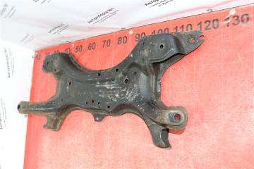 Подрамник передний Toyota Corolla 2004