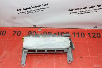 Подушка безопасности в колени Toyota RAV4