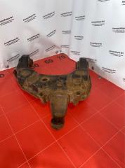 Запчасть рычаг подвески нижний правый Toyota 4Runner 1993