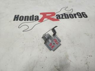 Кронштейн задний Honda Civic 5D 8 FK r18a2 Кронштейн задний Honda Civic 5D 8 FK r18a2