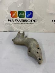 Запчасть кронштейн опоры правый Peugeot 206 2008