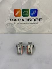 Запчасть петля двери задняя левая Peugeot 206 2008