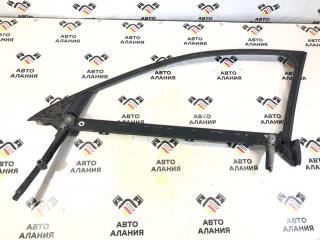 Рамка стекла передняя правая AUDI A6 2005