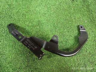 Запчасть кронштейн Bentley Continental GT 3W 3W0615375B контрактная Кронштейн Bentley Continental GT 3W 3W0615375B контрактная