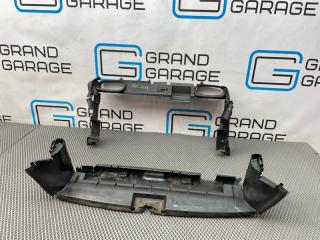 Запчасть дефлектор радиатора Mercedes-Benz C-Class 2006 W203 272.920 2.5 2035053430 контрактная Дефлектор радиатора Mercedes-Benz C-Class 2006 W203 272.920 2.5 2035053430 контрактная