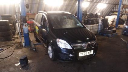 Запчасть авто на разбор Opel Zafira B 2011