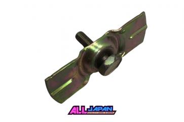 Запчасть крепление докатки MITSUBISHI Airtrek 2004