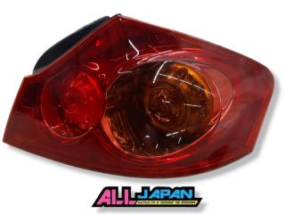 Запчасть фонарь задний правый NISSAN Skyline 2006 - 2009