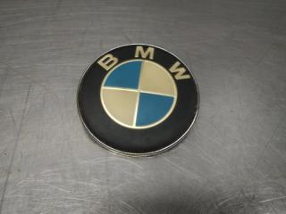 Запчасть эмблема BMW 5-Series 2001