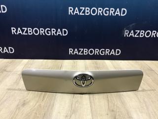 Запчасть молдинг крышки багажника Toyota Rav4 2007