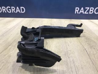 Опора полки аккумулятора Range Rover Evoque 2018 2.0 AJ200 Опора полки аккумулятора Range Rover Evoque 2018 2.0 AJ200