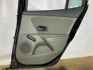 Запчасть обшивка двери задняя правая Renault Megane 2011