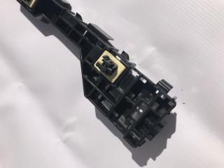 Крепление бампера заднее левое Jade FR4 Крепление бампера заднее левое Jade FR4